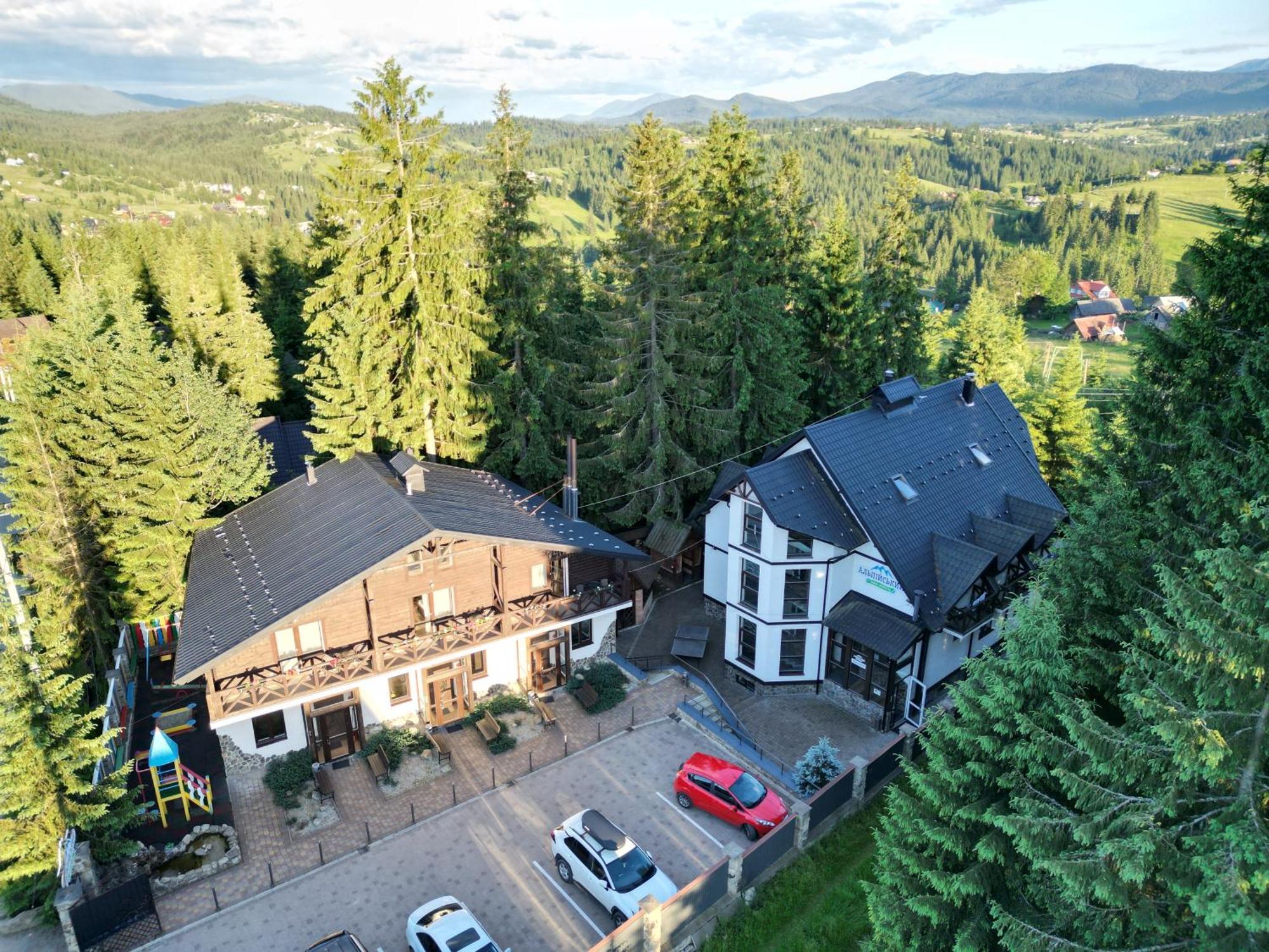 Alpiyskiy Yablunytsya Exterior photo